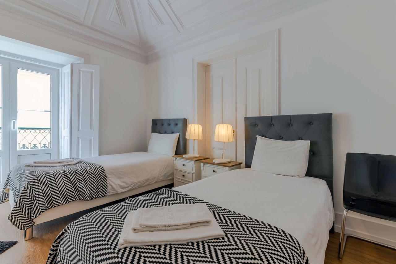 Bairro Alto Palace Special For Groups Up To 24 Guests Leilighet Lisboa Eksteriør bilde