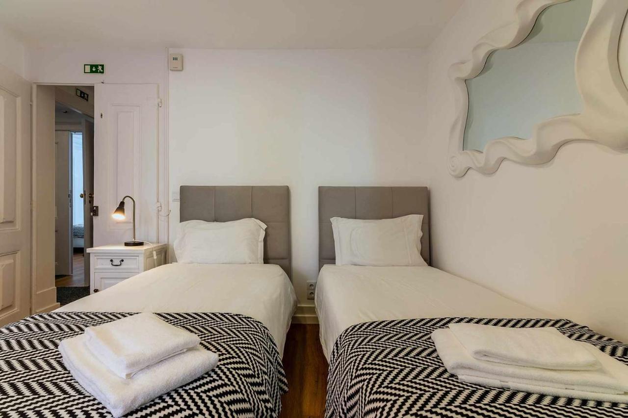 Bairro Alto Palace Special For Groups Up To 24 Guests Leilighet Lisboa Eksteriør bilde