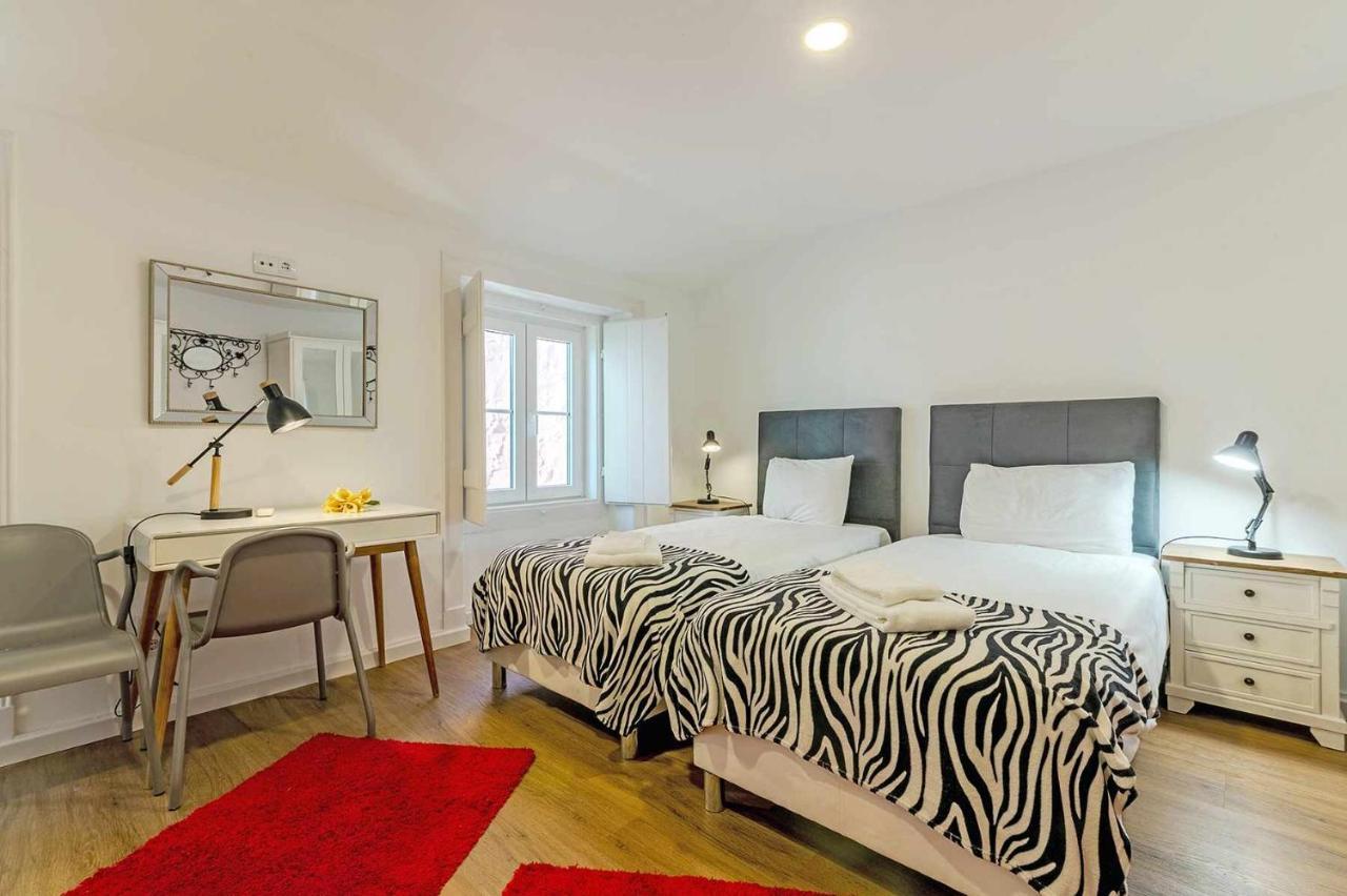 Bairro Alto Palace Special For Groups Up To 24 Guests Leilighet Lisboa Eksteriør bilde