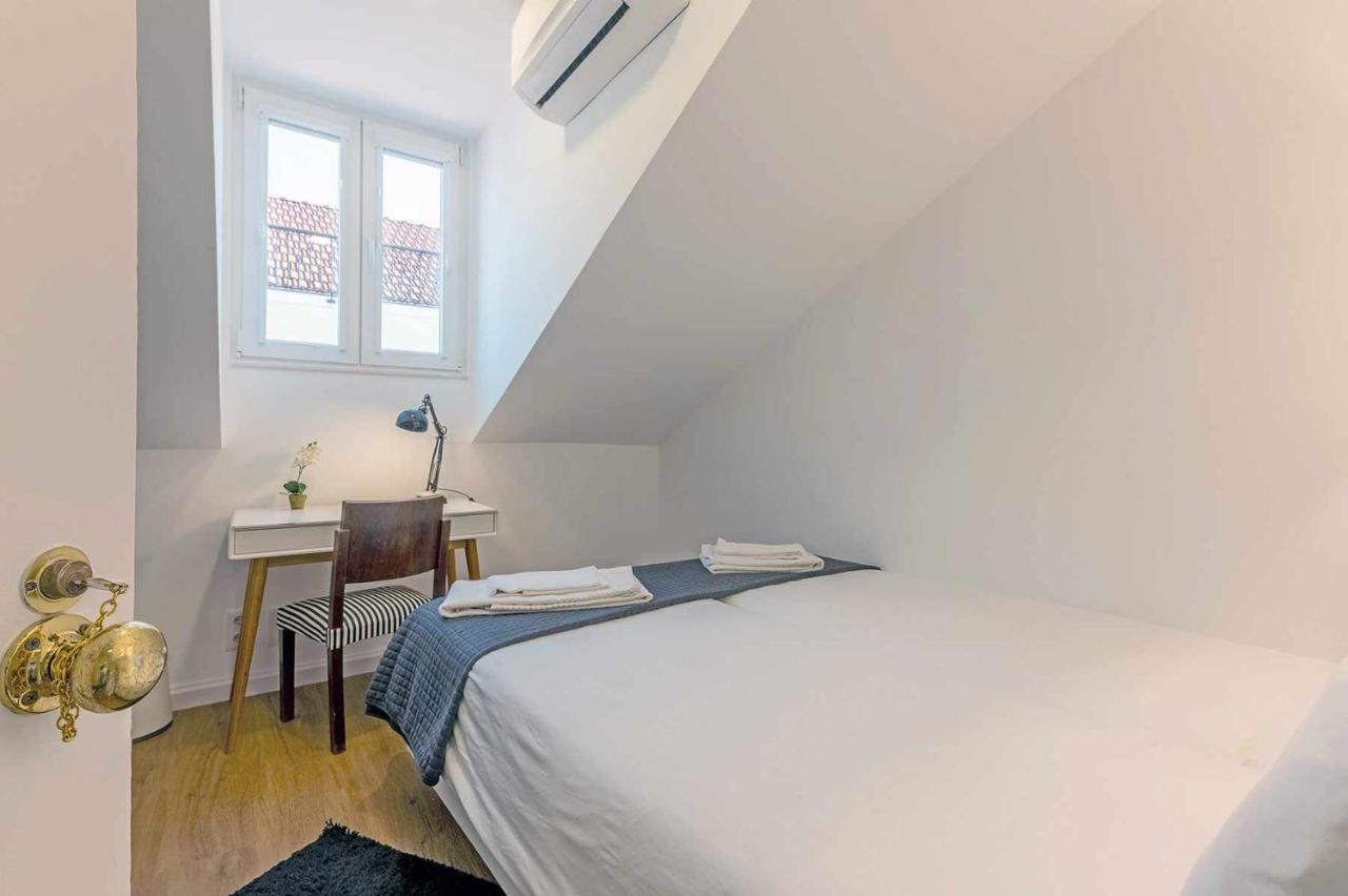 Bairro Alto Palace Special For Groups Up To 24 Guests Leilighet Lisboa Eksteriør bilde