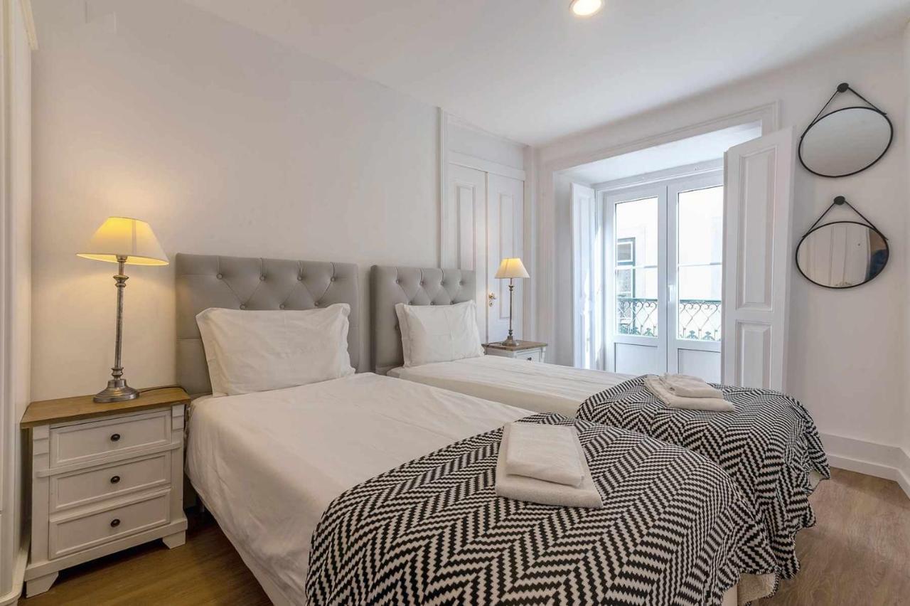 Bairro Alto Palace Special For Groups Up To 24 Guests Leilighet Lisboa Eksteriør bilde